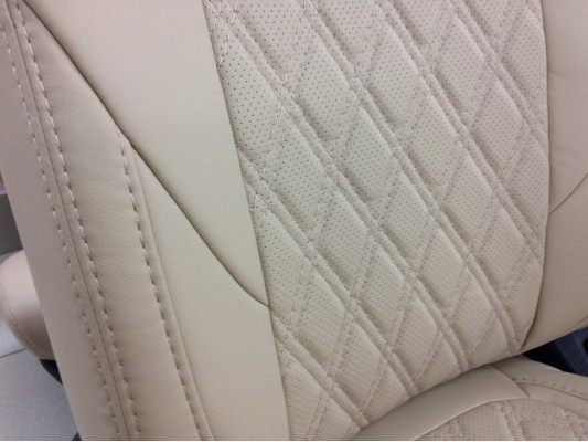 Авточехлы на Mitsubishi Outlander 3