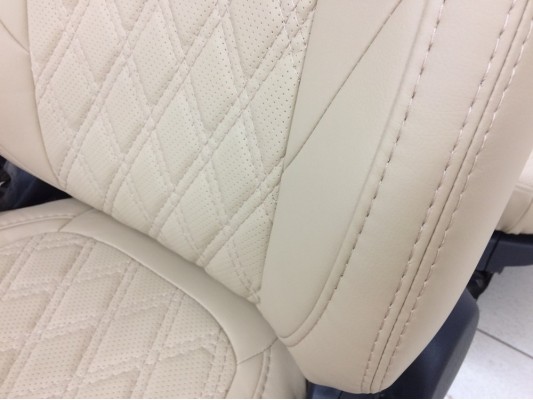 Авточехлы на Mitsubishi Outlander 3