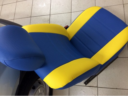 Авточехлы на Renault Logan