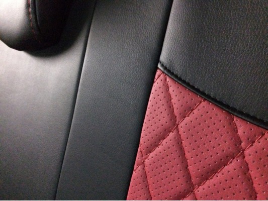 Авточехлы на Renault Sandero Stepway