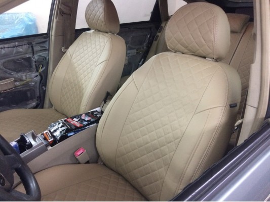 Авточехлы на Toyota Prius